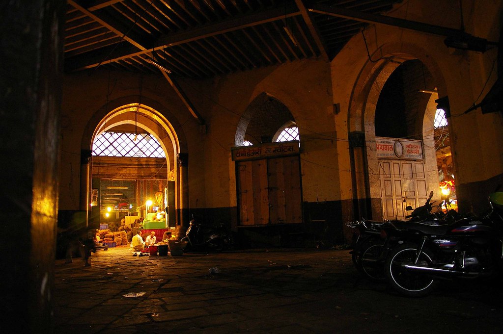 Pune on a Budget: Cheap Routes, Stays and Tips