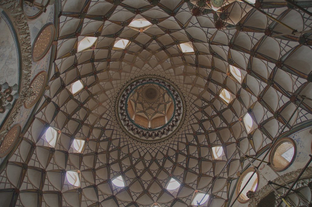 Kashan on a Budget: Cheap Routes, Stays and Tips