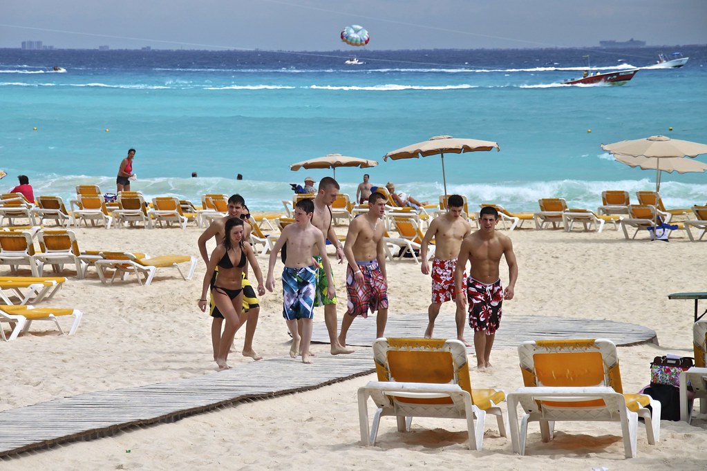 Playa del Carmen Budget on a Budget: Cheap Routes, Stays and Tips