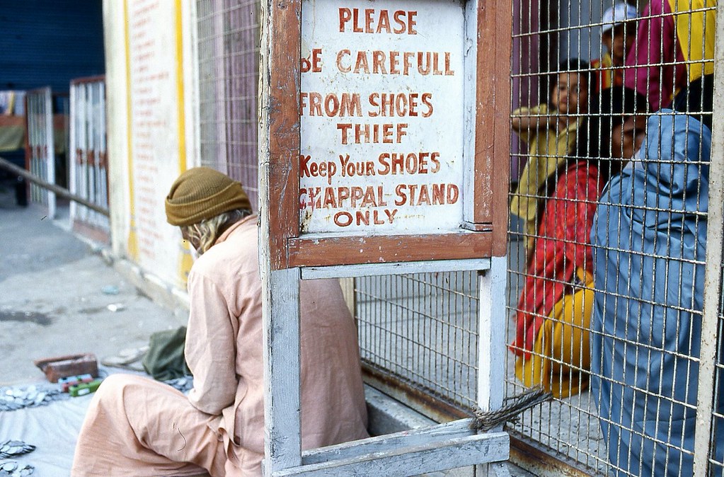 Rishikesh on a Budget: Cheap Routes, Stays and Tips