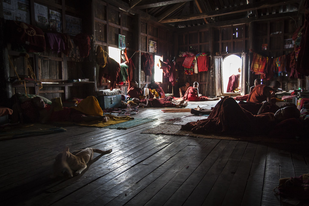 Inle Lake on a Budget: Cheap Routes, Stays and Tips