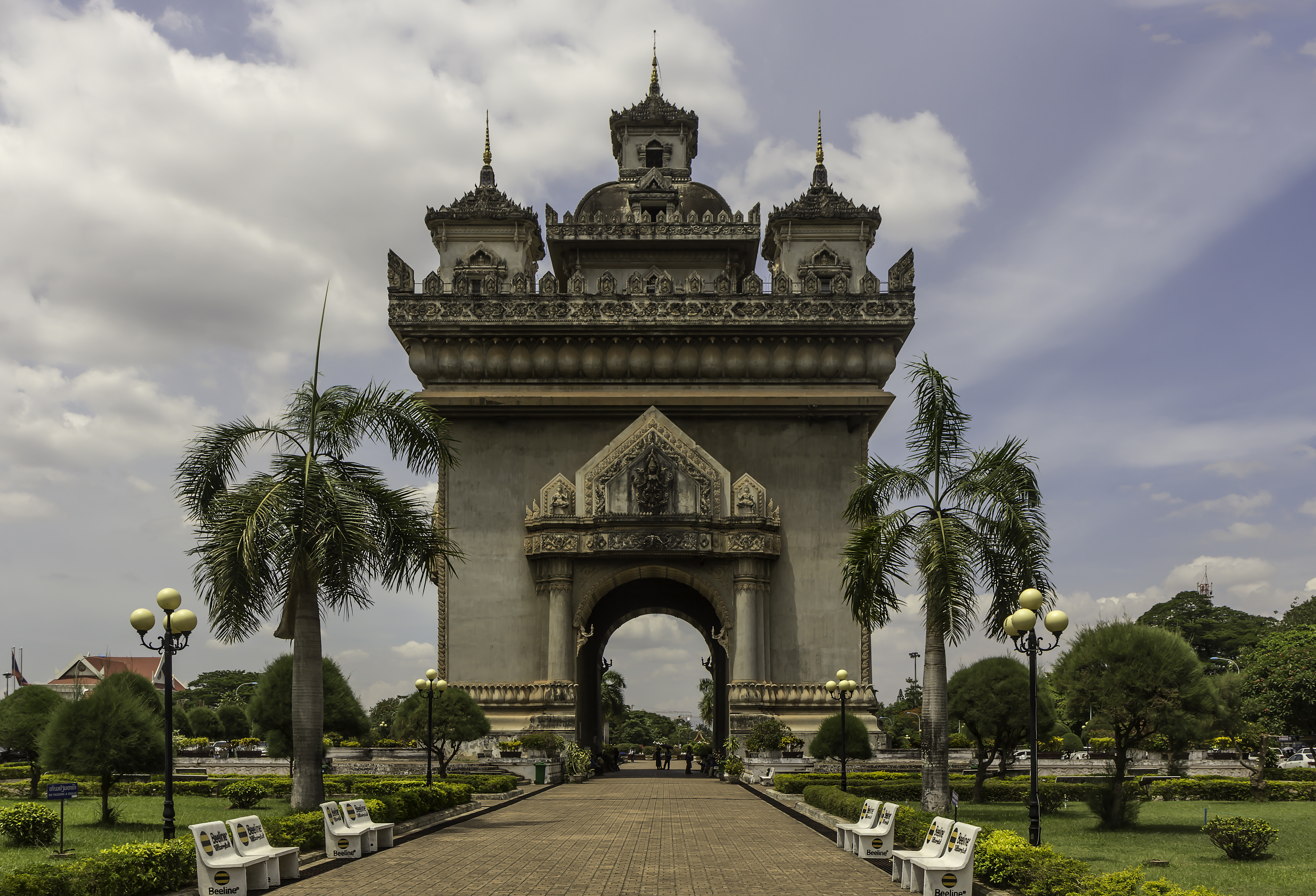 Vientiane on a Budget: Cheap Routes, Stays and Tips — Vientiane, Laos travel guide
