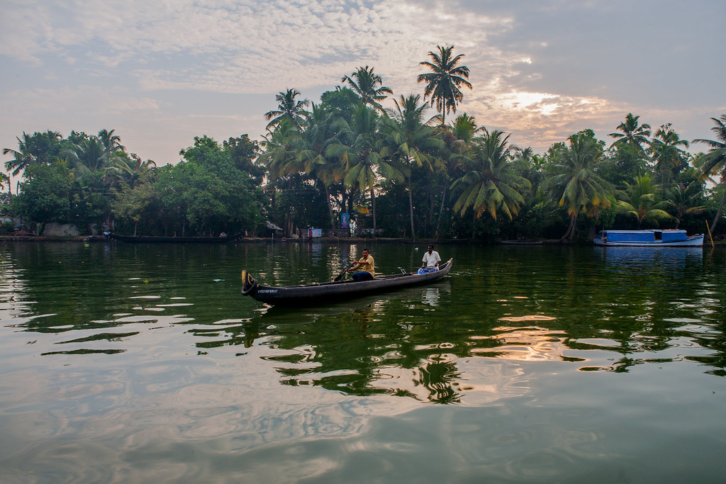Alleppey on a Budget: Cheap Routes, Stays and Tips