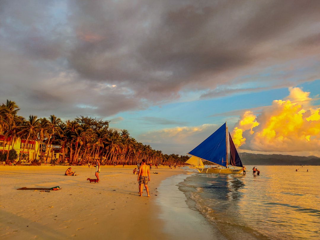 Boracay on a Budget: Cheap Routes, Stays and Tips — Boracay, Philippines travel guide
