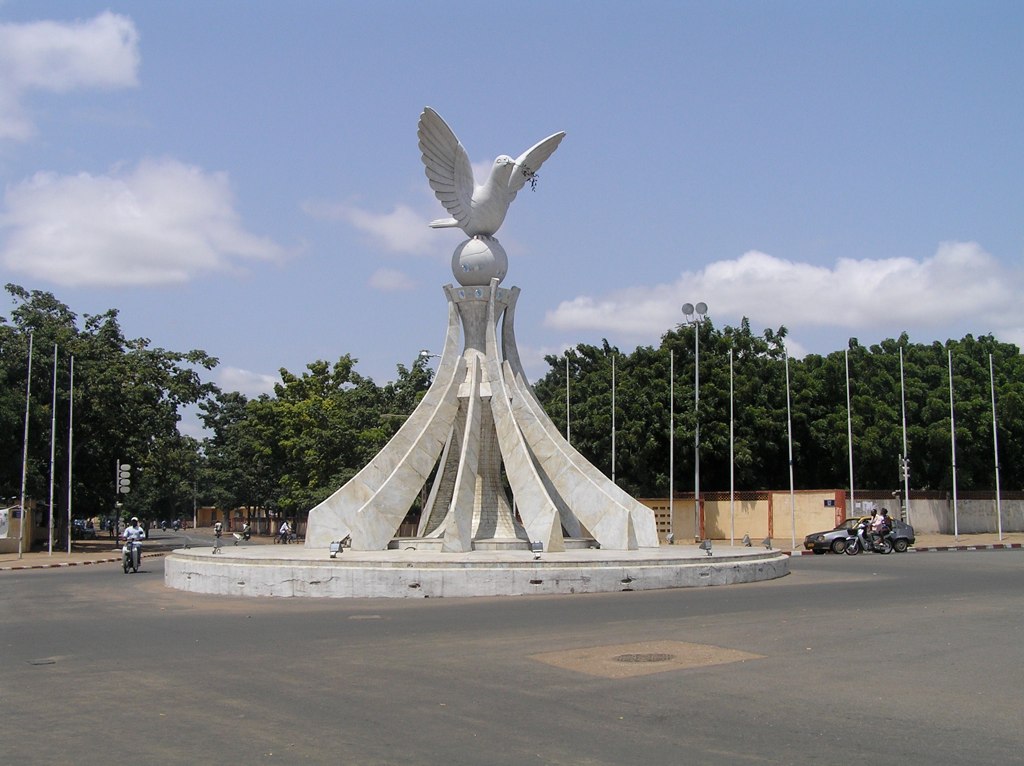 Lome on a Budget: Cheap Routes, Stays and Tips