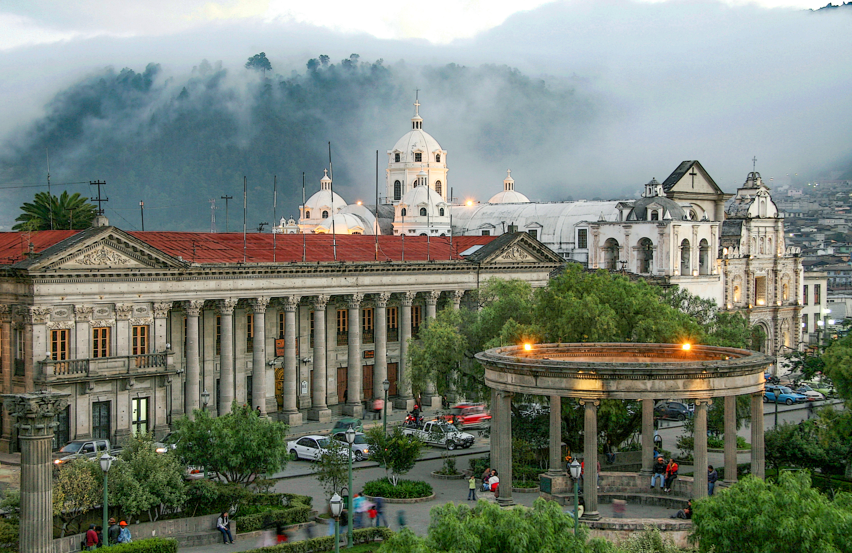 Xela on a Budget: Cheap Routes, Stays and Tips