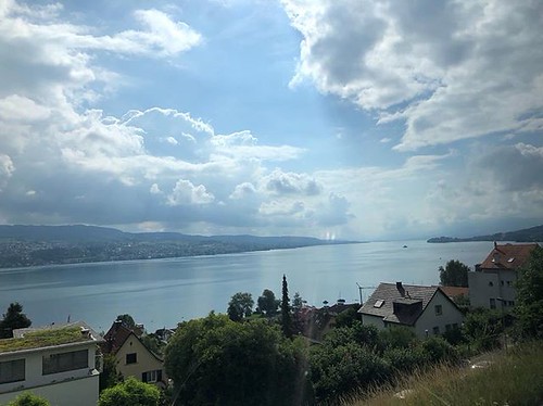 Zurich on a Budget: Cheap Routes, Stays and Tips