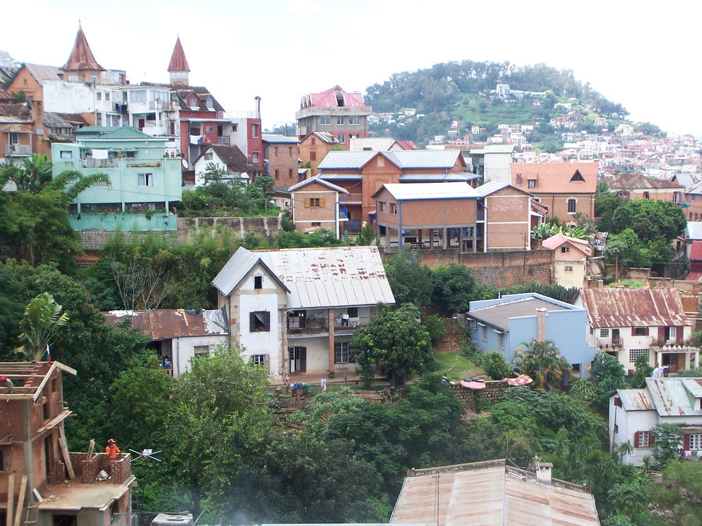 Antananarivo on a Budget: Cheap Routes, Stays and Tips