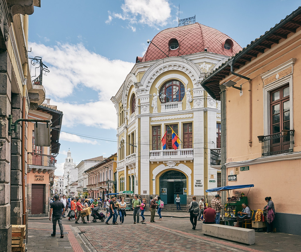Quito on a Budget: Cheap Routes, Stays and Tips