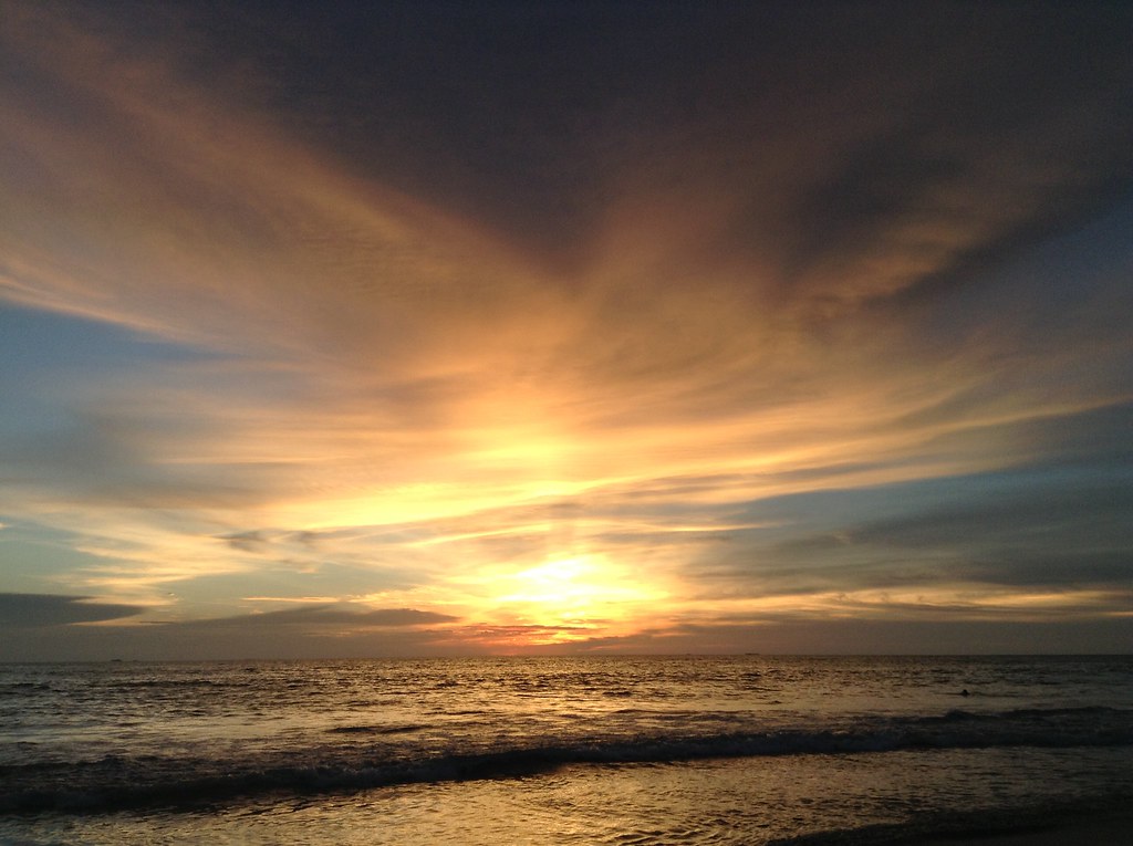 Padang on a Budget: Cheap Routes, Stays and Tips