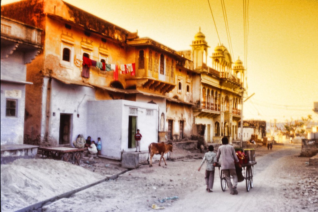 Pushkar on a Budget: Cheap Routes, Stays and Tips