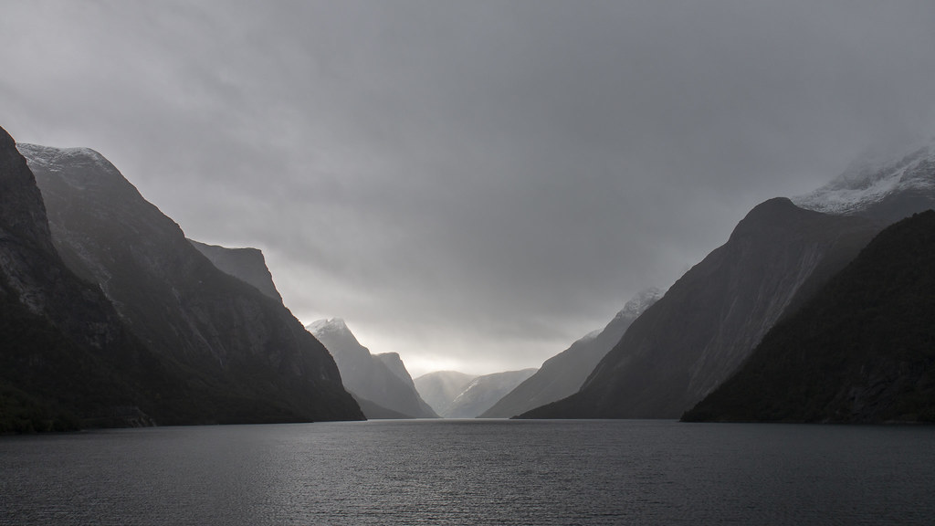 Norway Fjords on a Budget: Cheap Routes, Stays and Tips